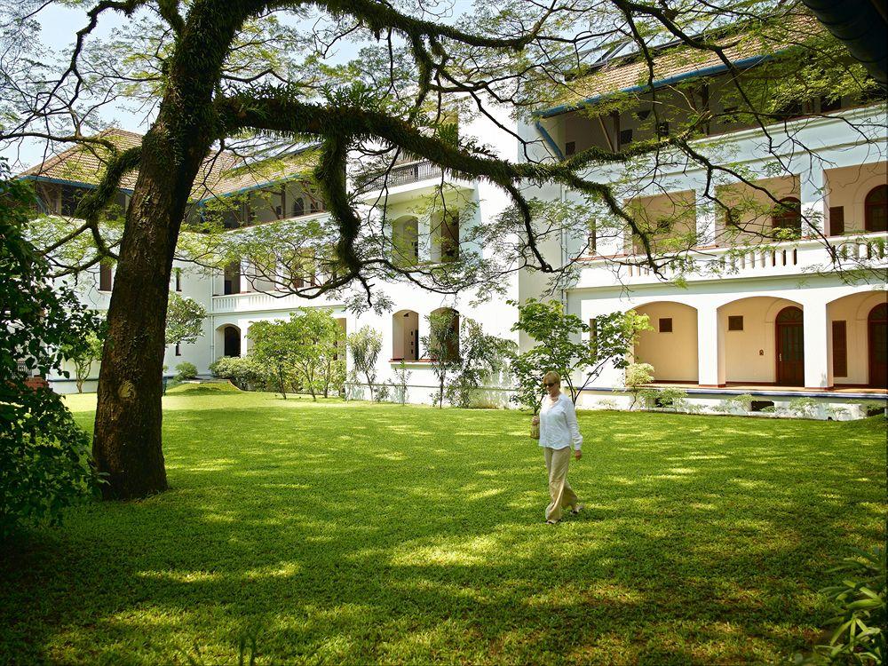 Hôtel Brunton Boatyard - Cgh Earth à Kochi Extérieur photo